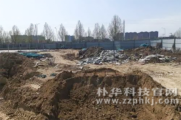 2020年郑州建筑工地督查严，工地道路浮尘厚，?黄土堆放问题多